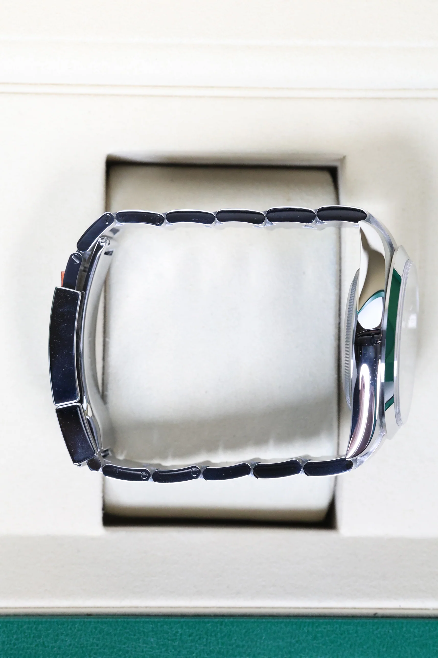 Rolex Explorer 1 40mm 224270 - Image 12
