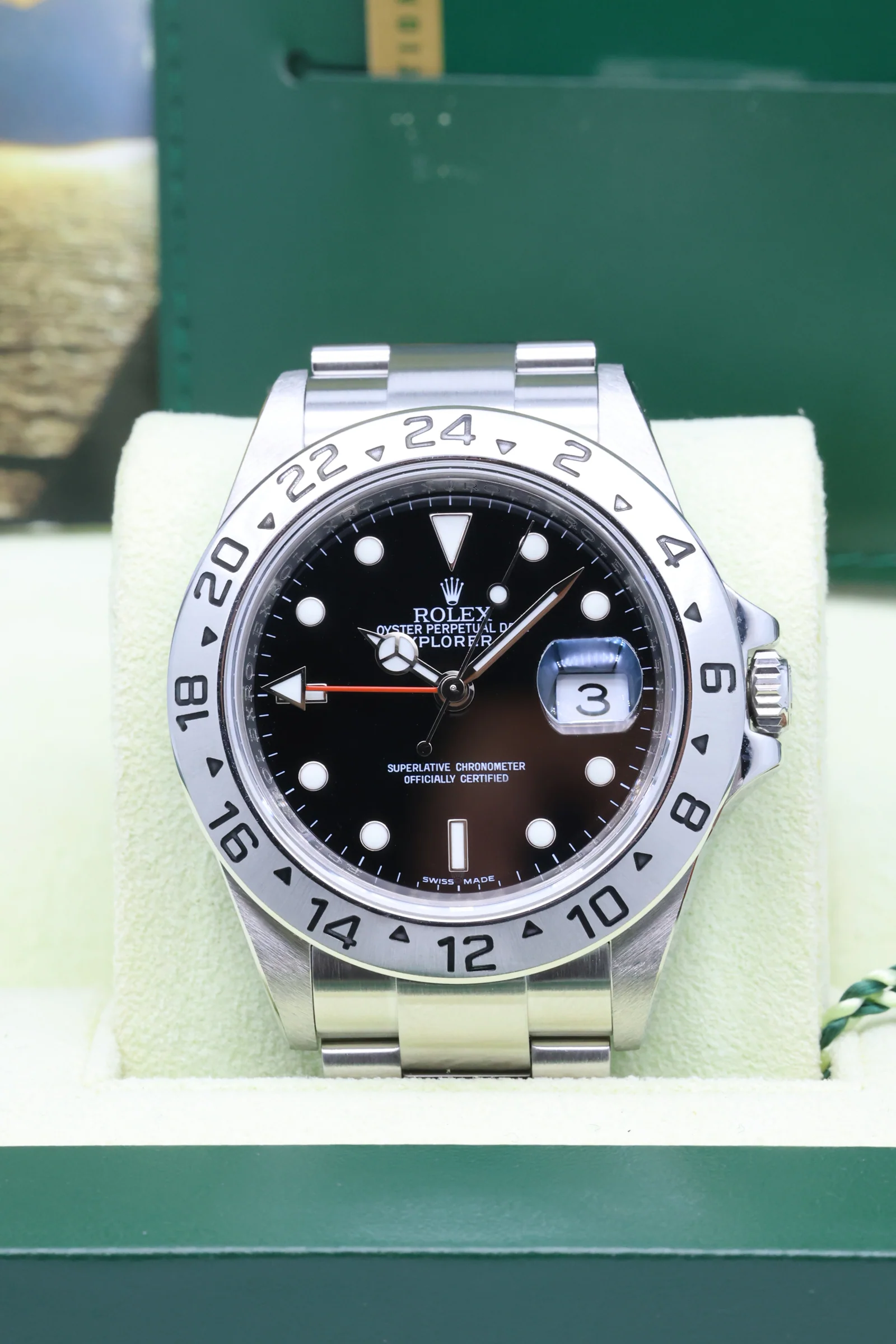 Rolex Explorer II Black 16570 2010 [Preowned] - Image 4