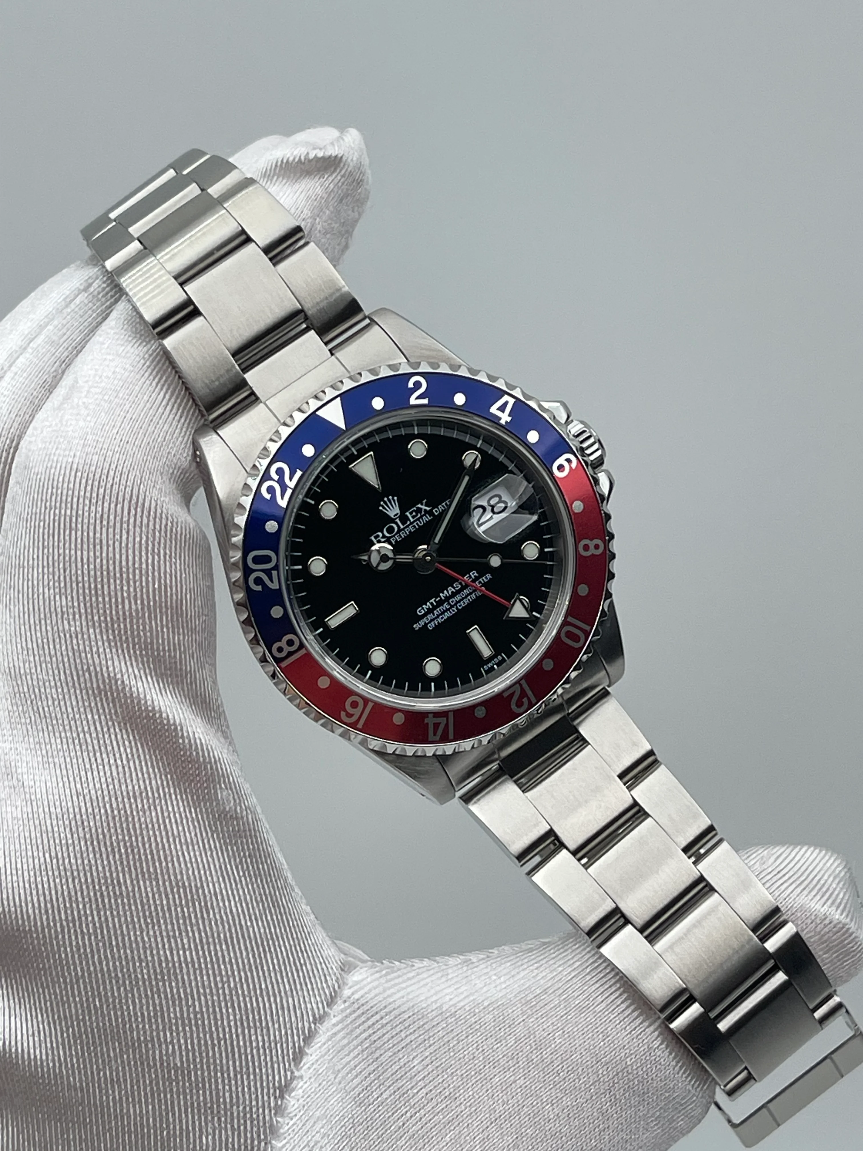 Rolex GMT Master Pepsi 16700 1999 [Preowned] - Image 3