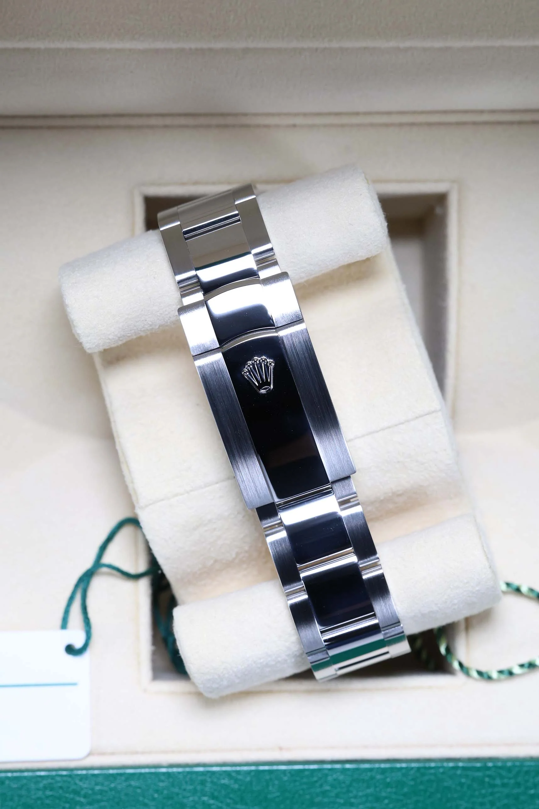 Rolex Milgauss 40mm 116400GV Z-Blue 2019 [Preowned] - Image 17