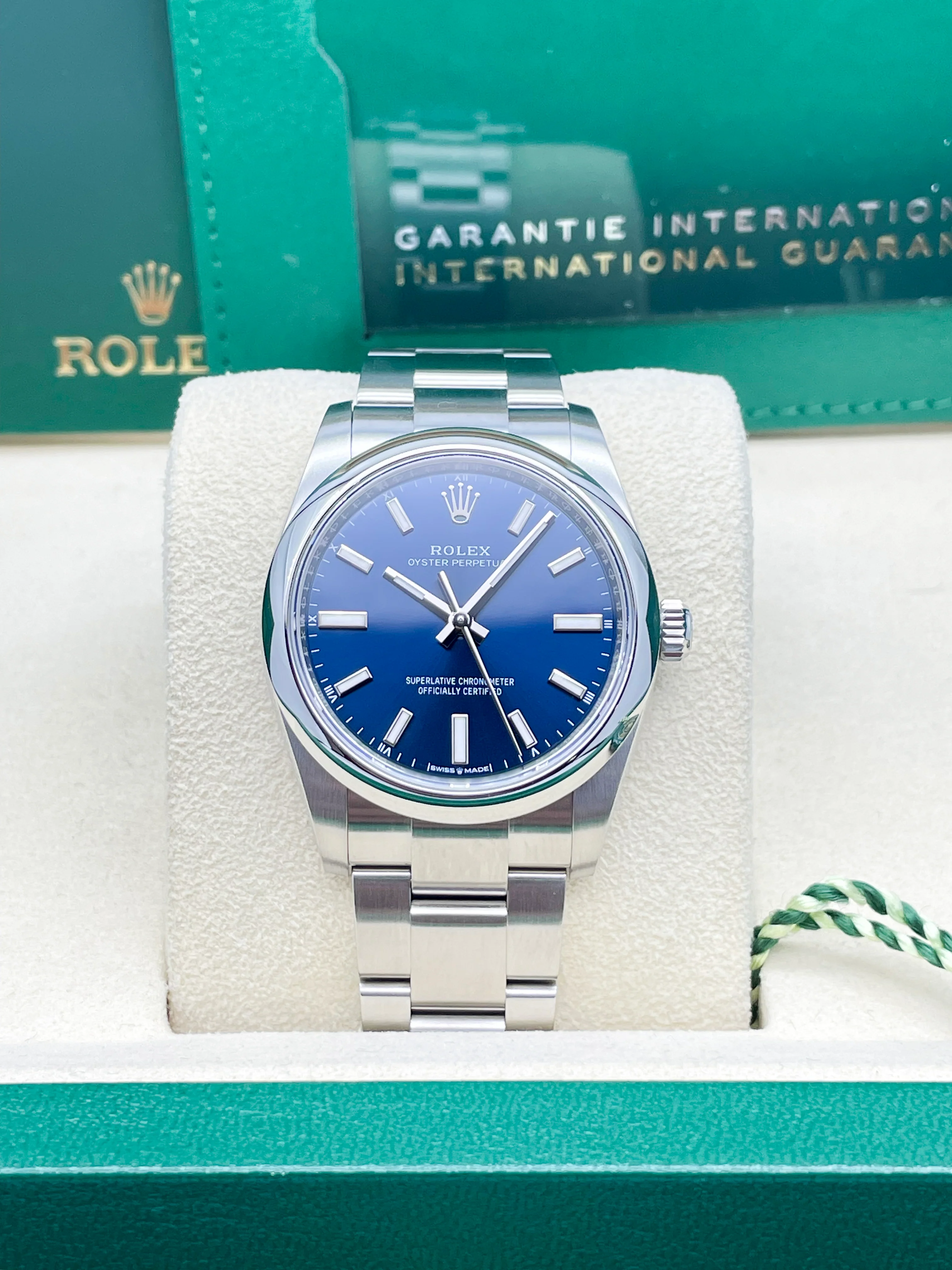 Rolex Oyster Perpetual 34mm Bright Blue 124200 - Image 8