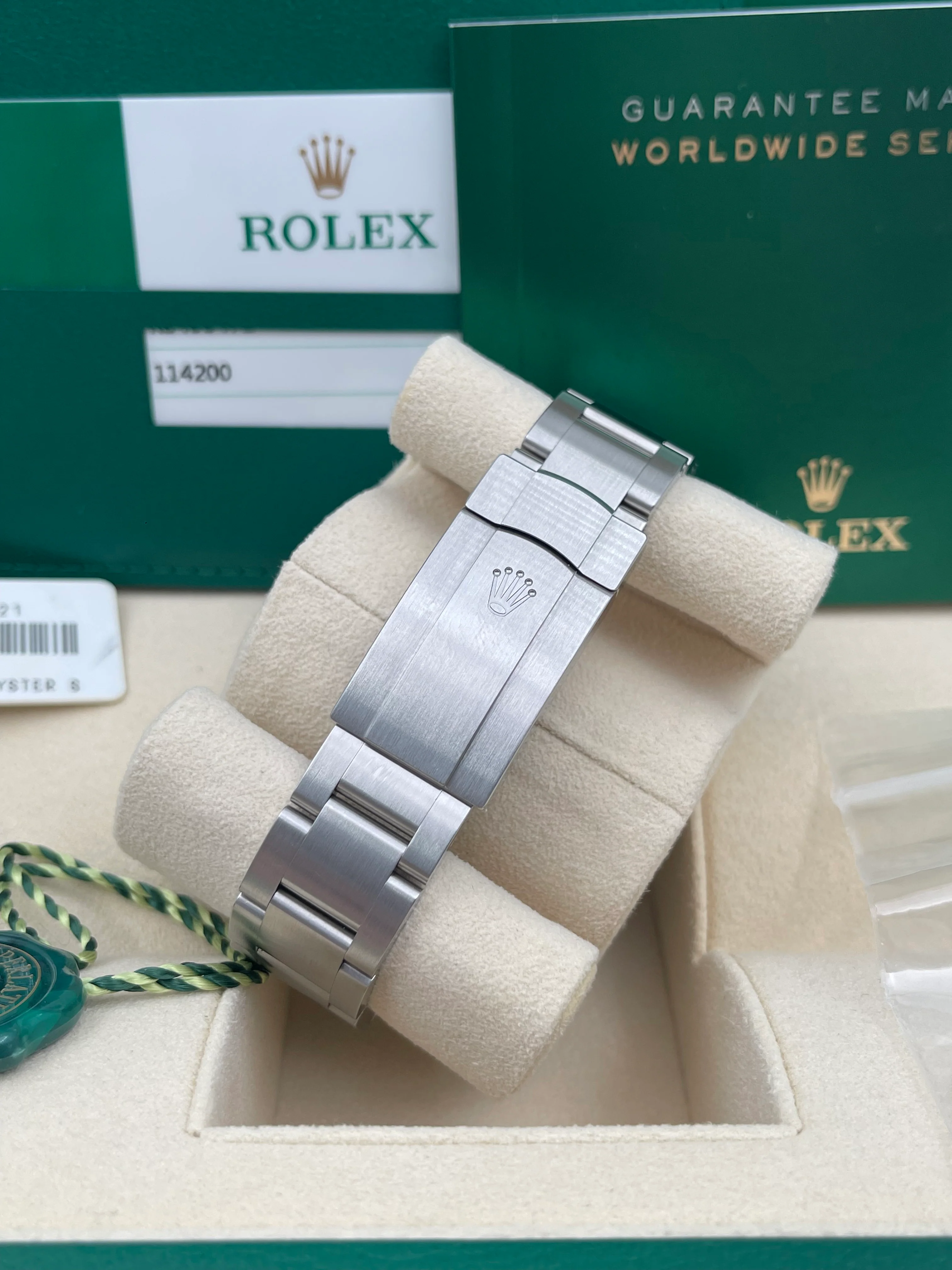 Rolex Oyster Perpetual 34mm Olive Green Dial 114200 2016 [Preowned] - Image 13