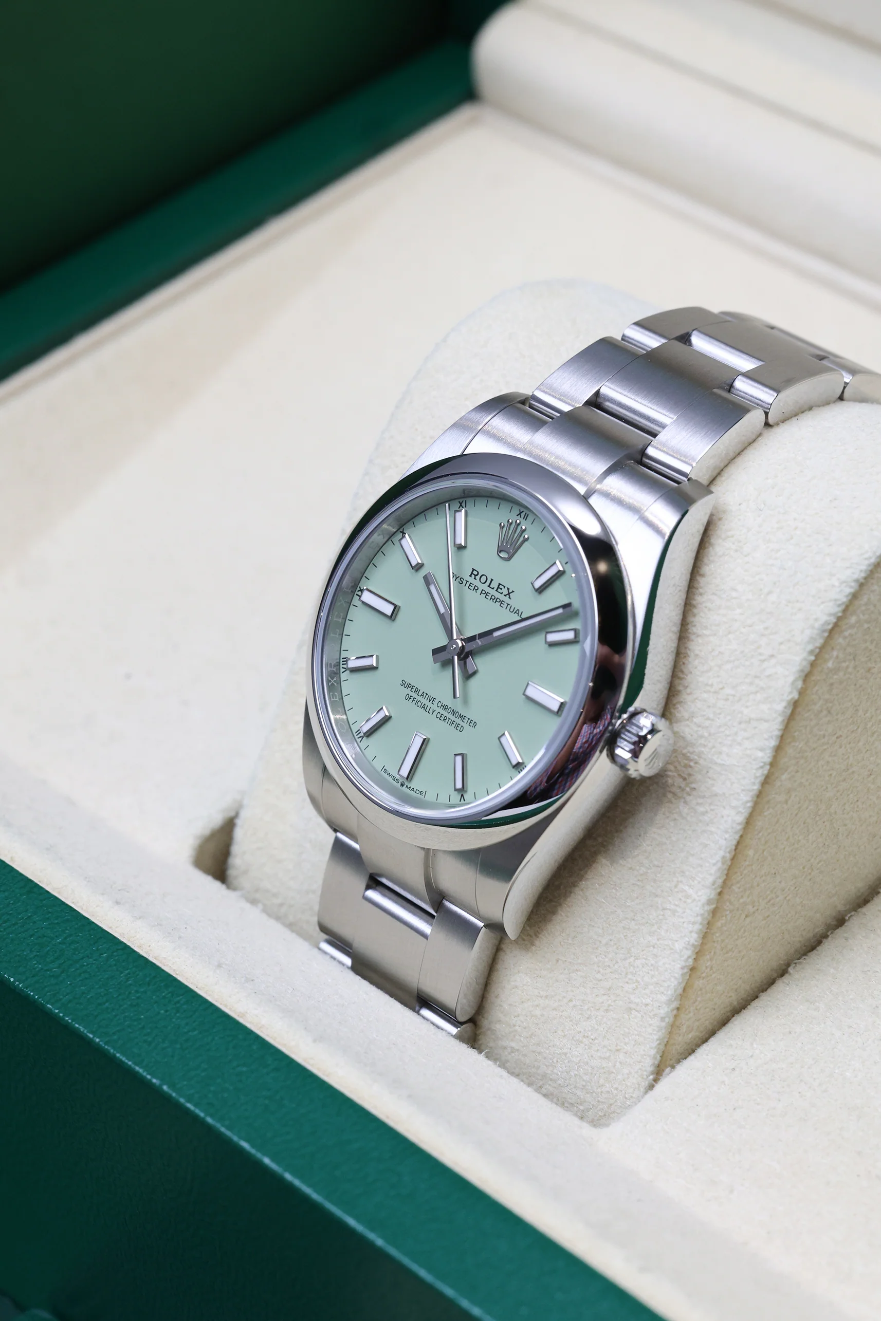 Rolex Oyster Perpetual 34mm Pistachio 124200 - Image 8