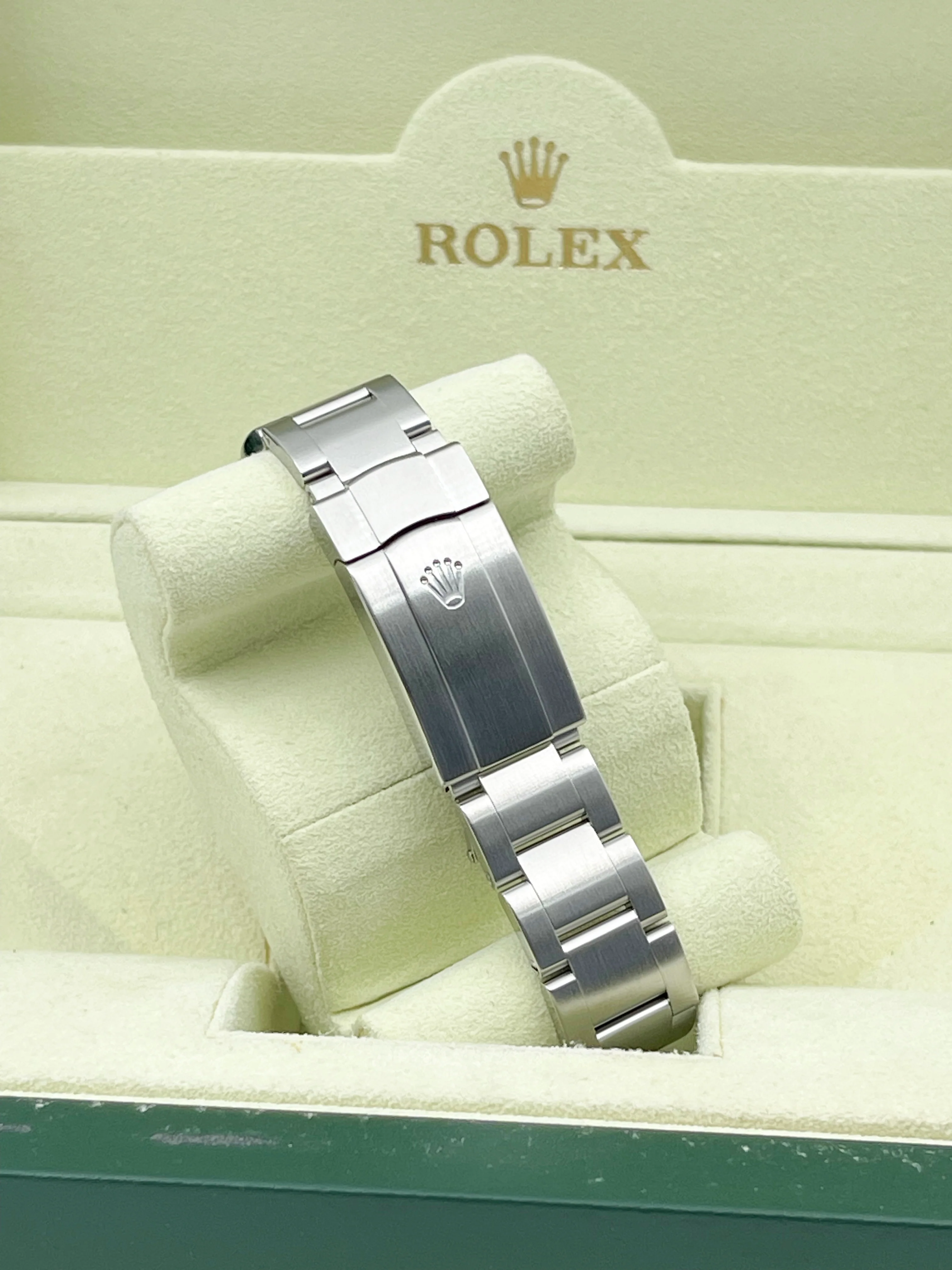 Rolex Oyster Perpetual 36mm Black Concentric Dial 116034 2008 [Preowned] - Image 13