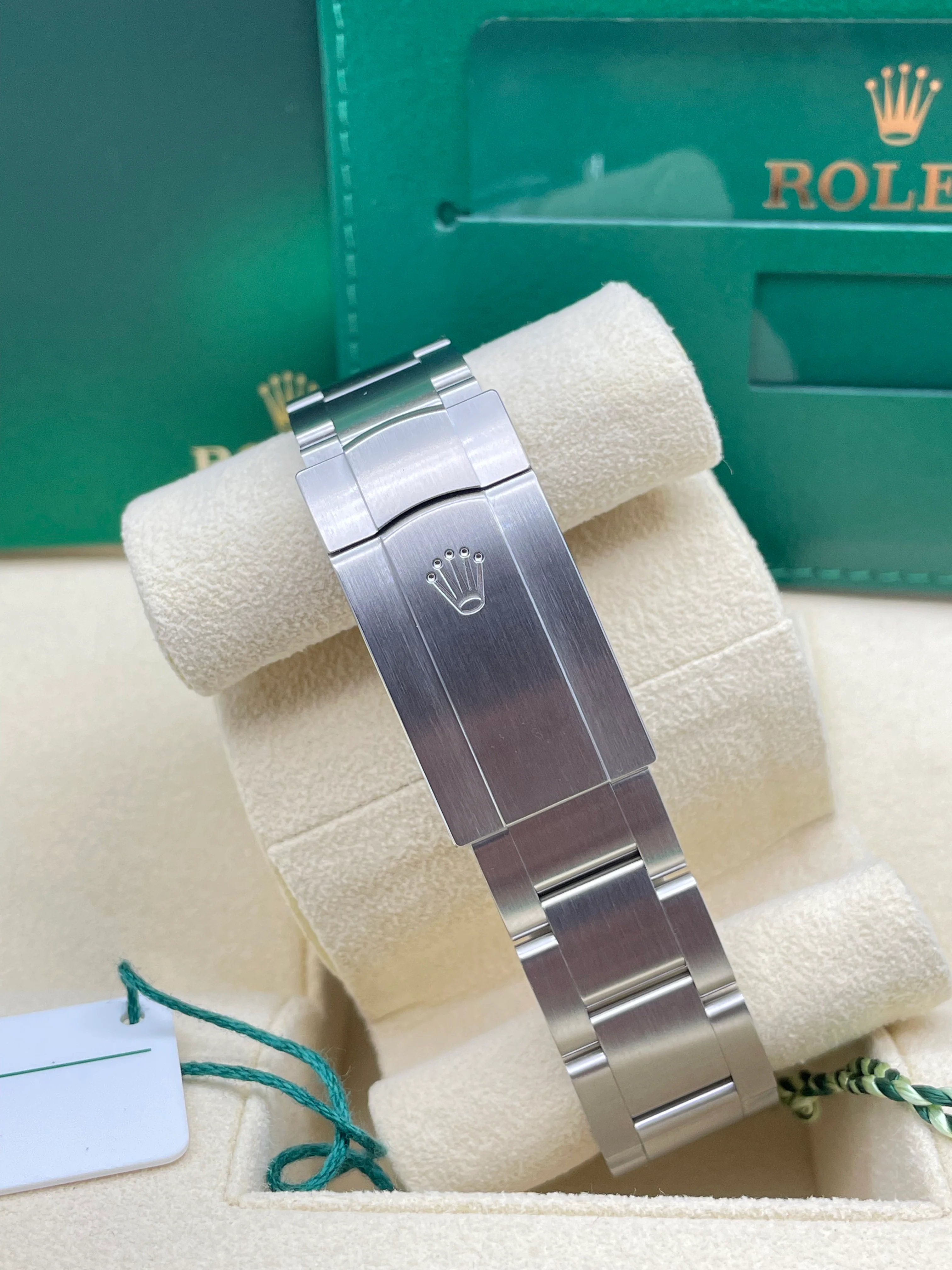 Rolex Oyster Perpetual 36mm Candy Pink 126000 2020 [Preowned] - Image 17