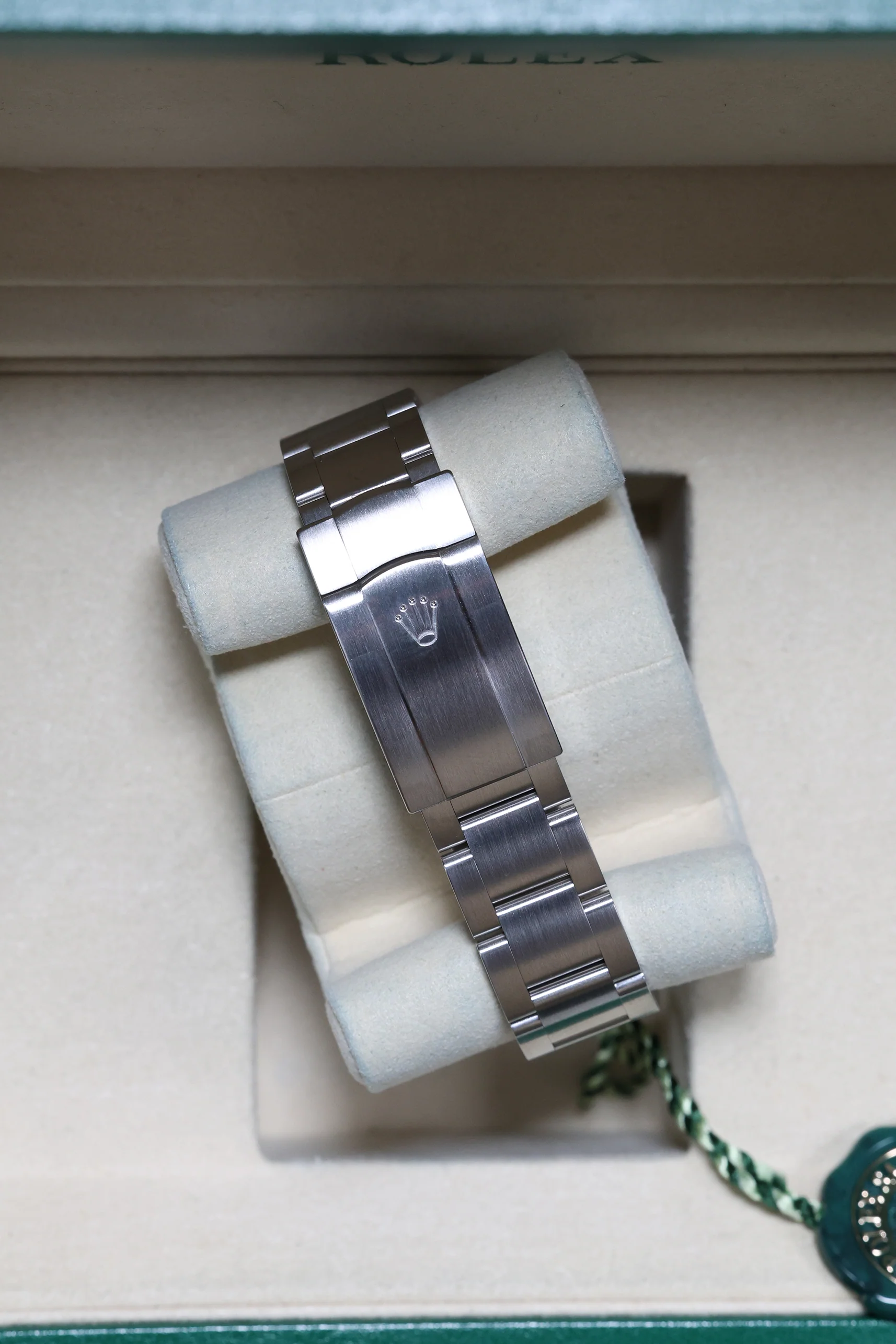 Rolex Oyster Perpetual 36mm Med Blue 126000 - Image 13