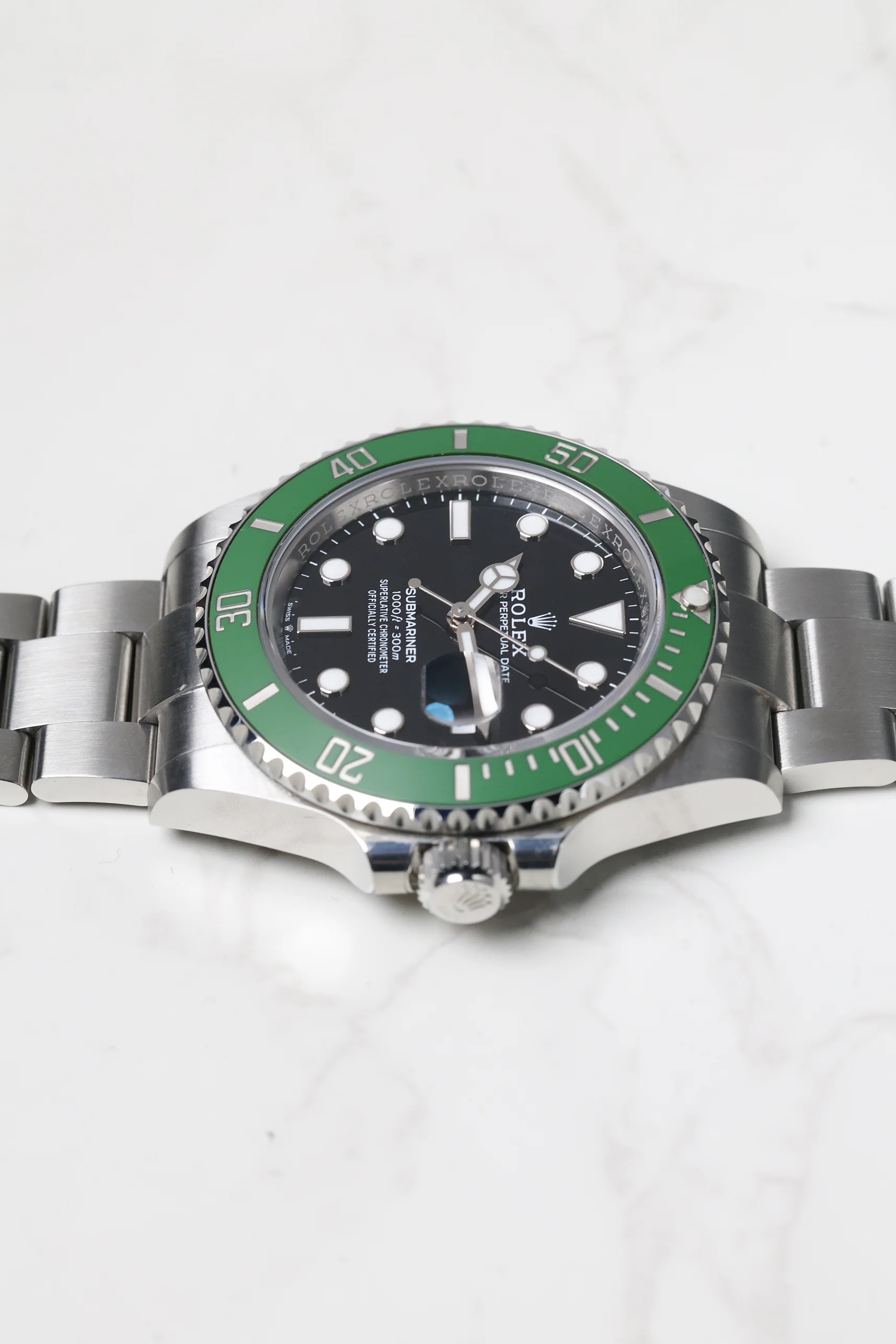 Rolex Submariner Date Green 126610LV MK2 2024 [Preowned] - Image 15