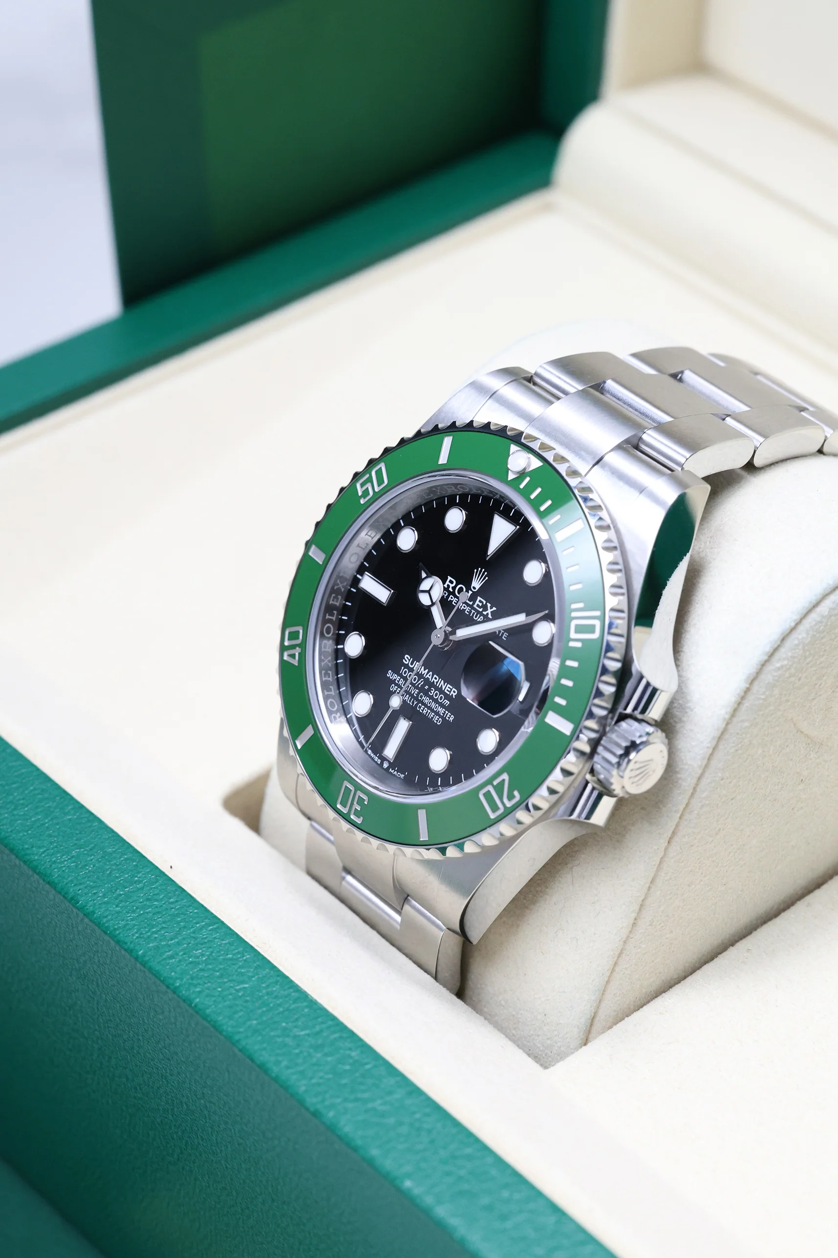 Rolex Submariner Date Green 126610LV - Image 9
