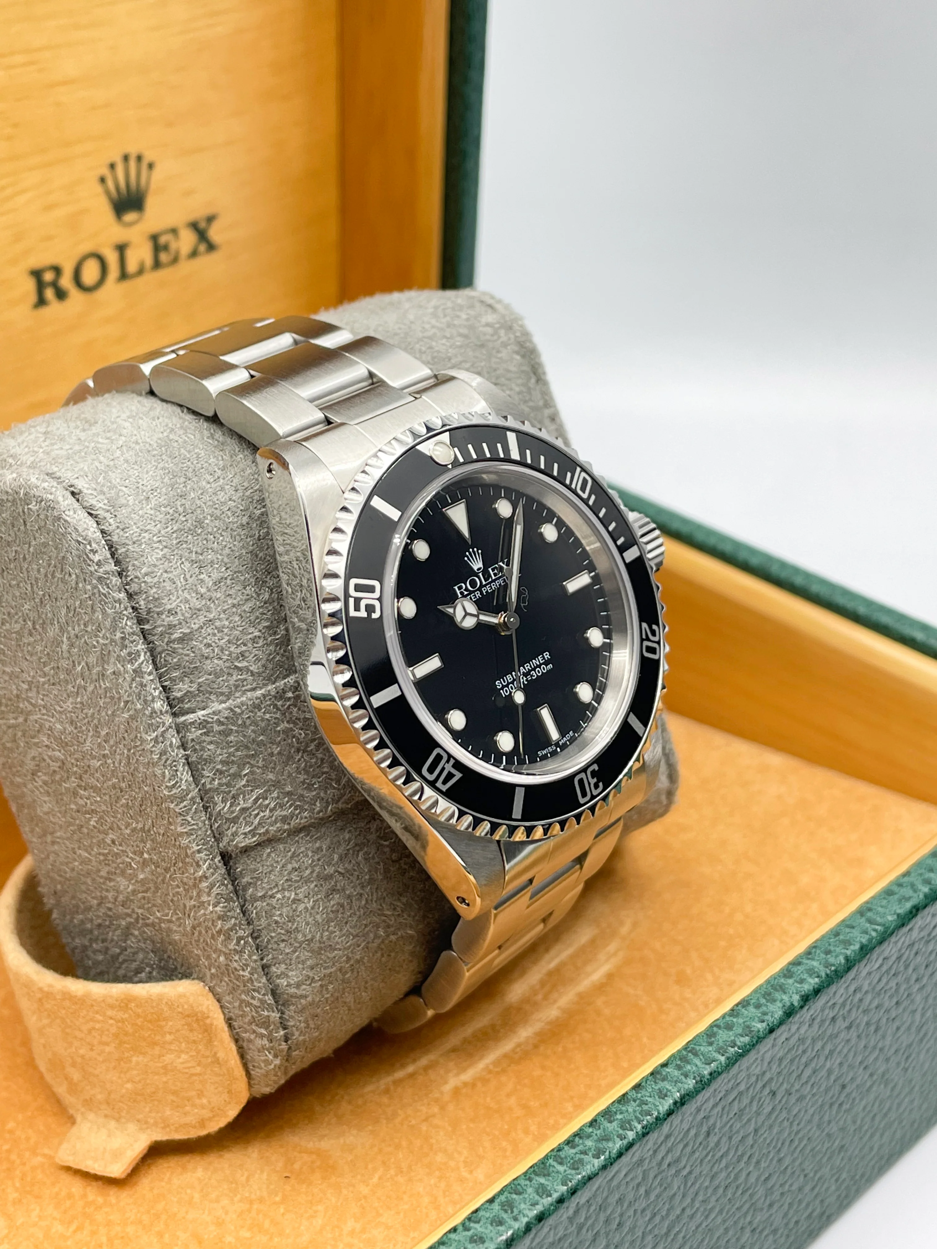 Rolex Submariner "No-Date" 14060 2001 [Preowned] - Image 8