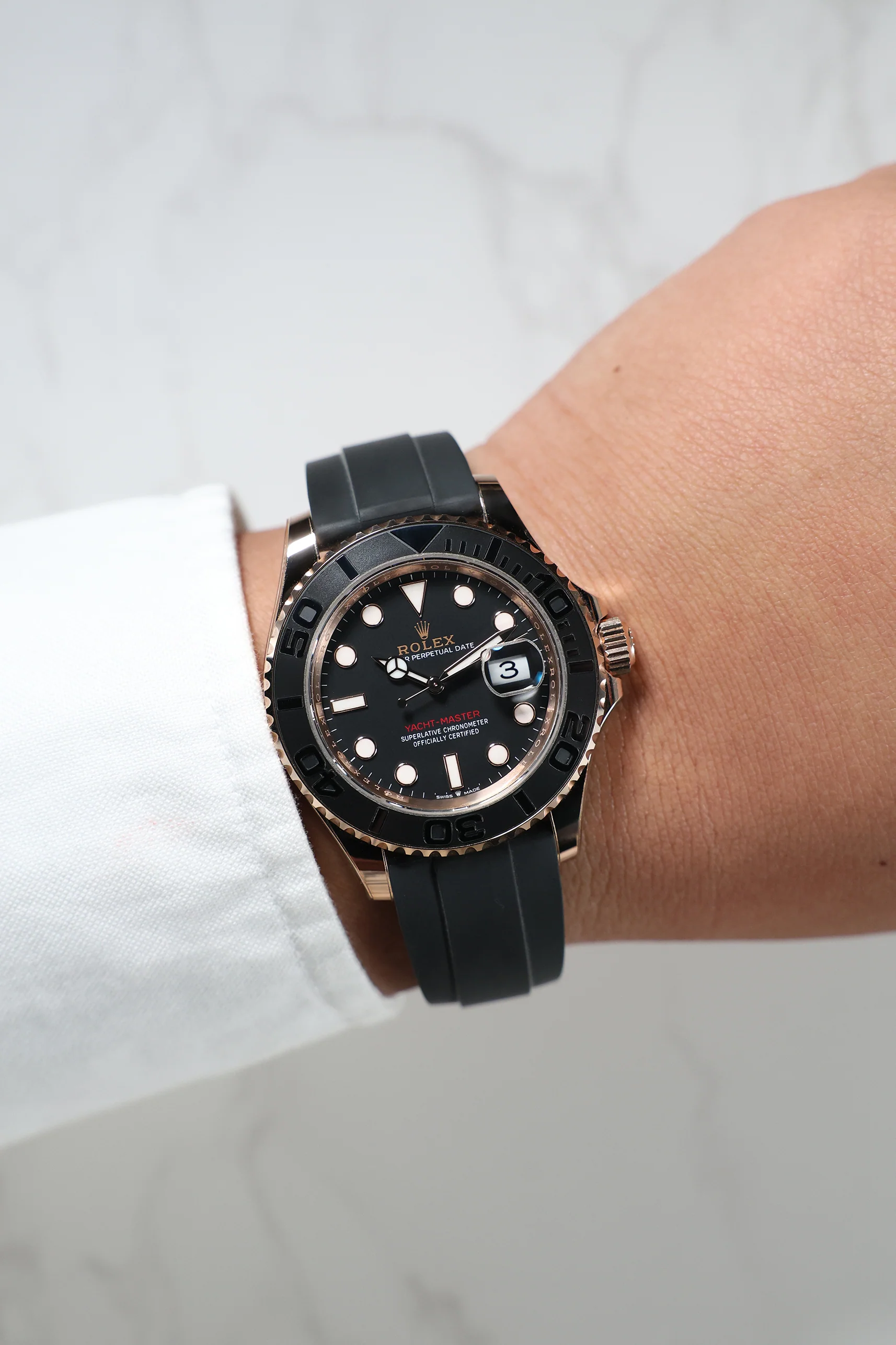 Rolex Yachtmaster Everose Oysterflex 40mm 126655 2023 [Preowned] - Image 6