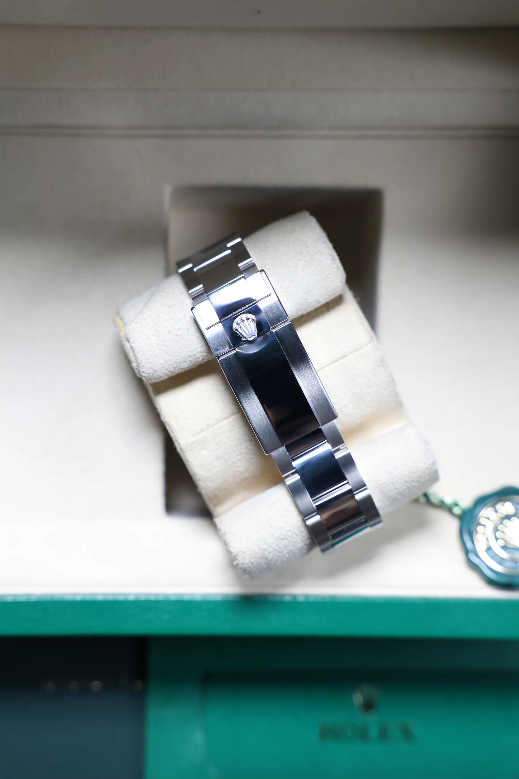 Rolex Yachtmaster Rhodium 40mm 126622 - Image 13