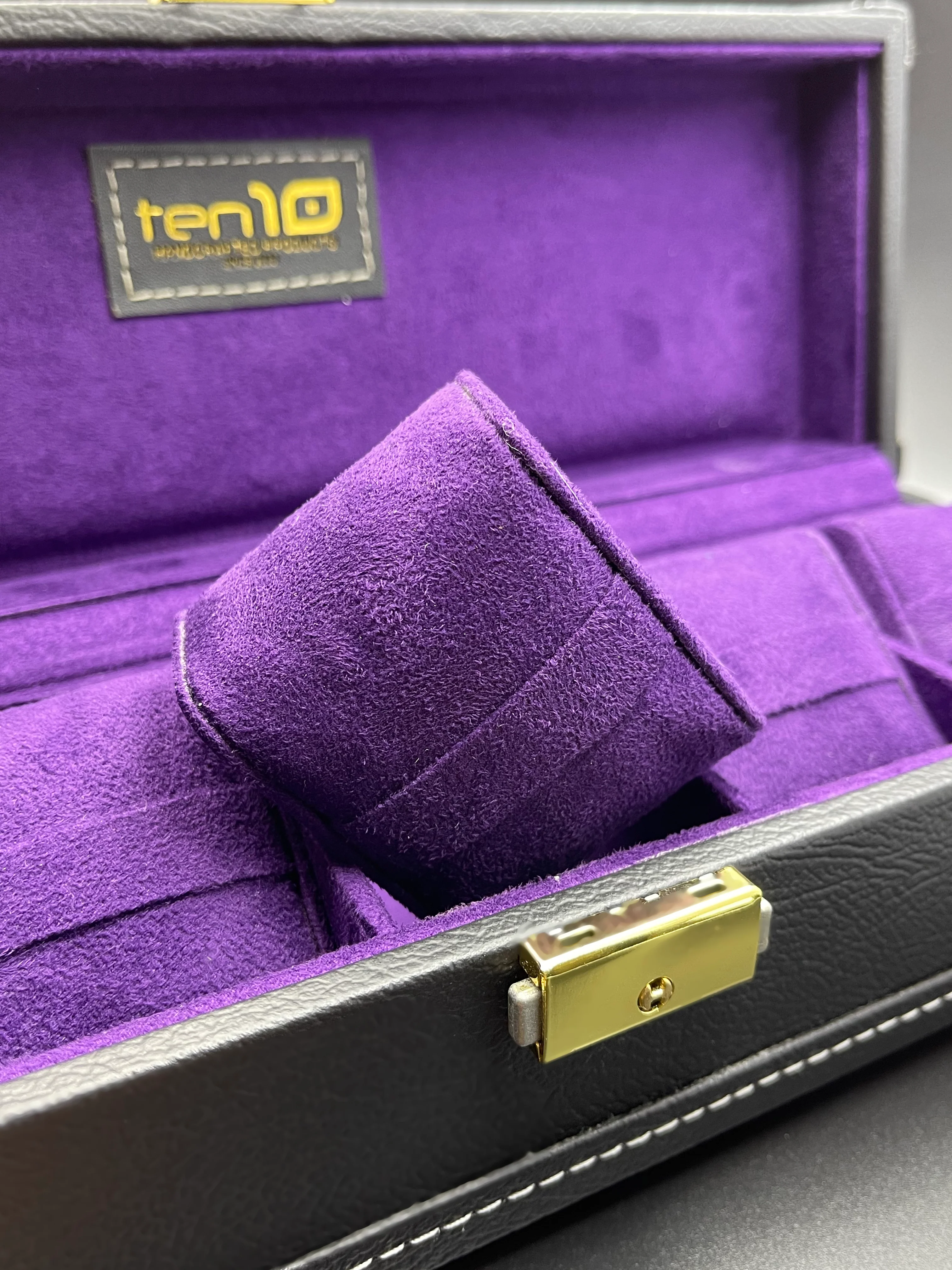 Ten10 Dante 5 Watchbox (Black Pleather Exterior & Purple Suede Interior) - Image 4