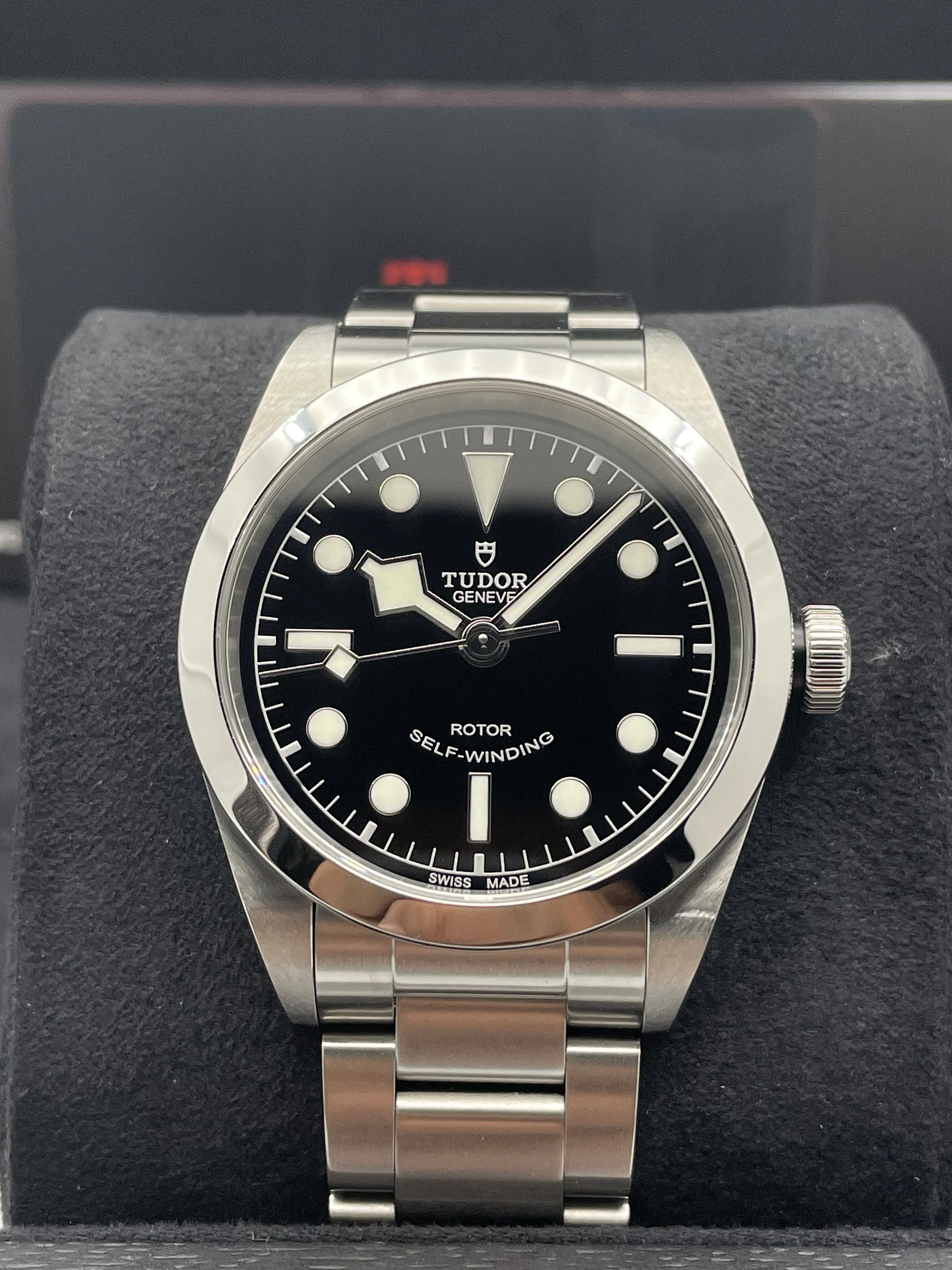 Tudor Black Bay 36mm Black Dial 79500 2021 [Preowned] - Image 4