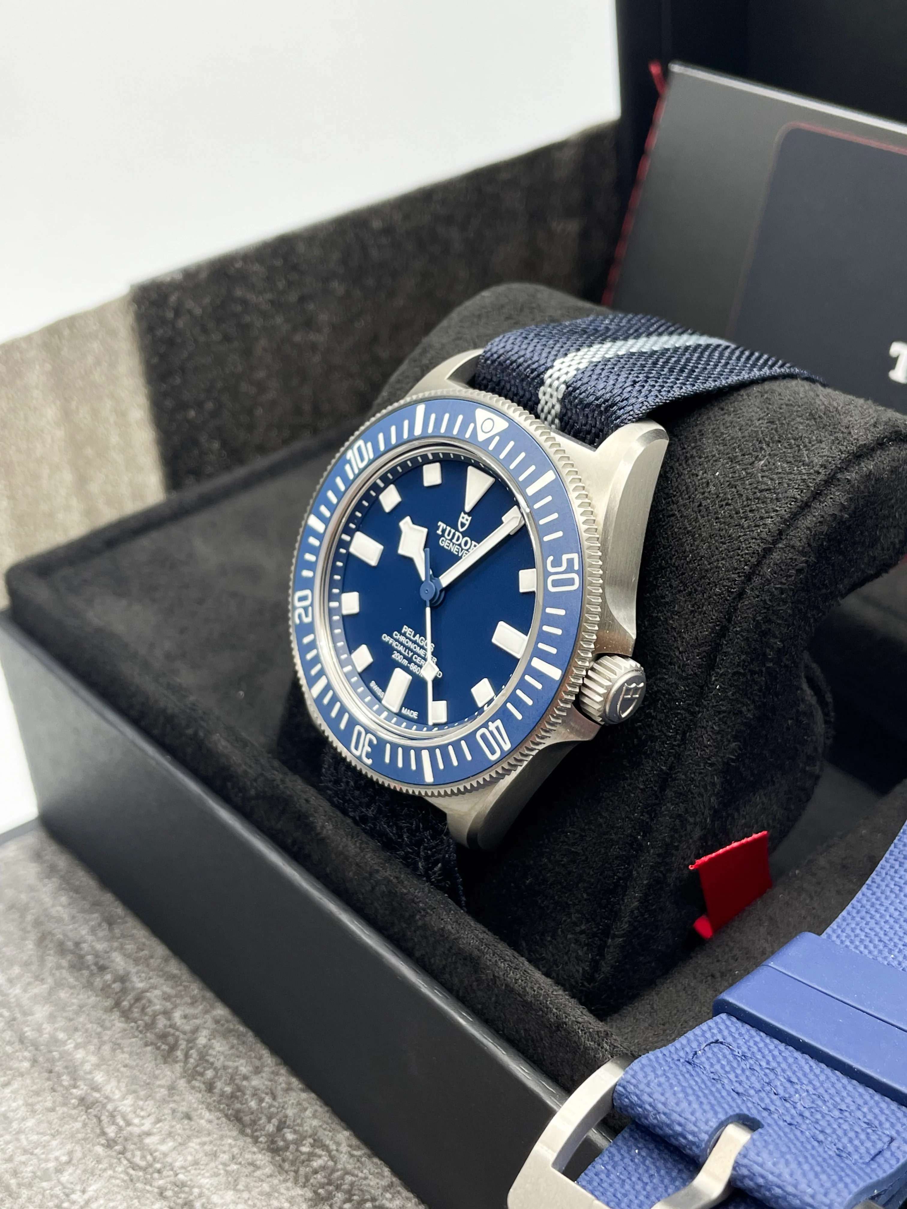 Tudor Pelagos FXD 42mm 25707B - Image 10