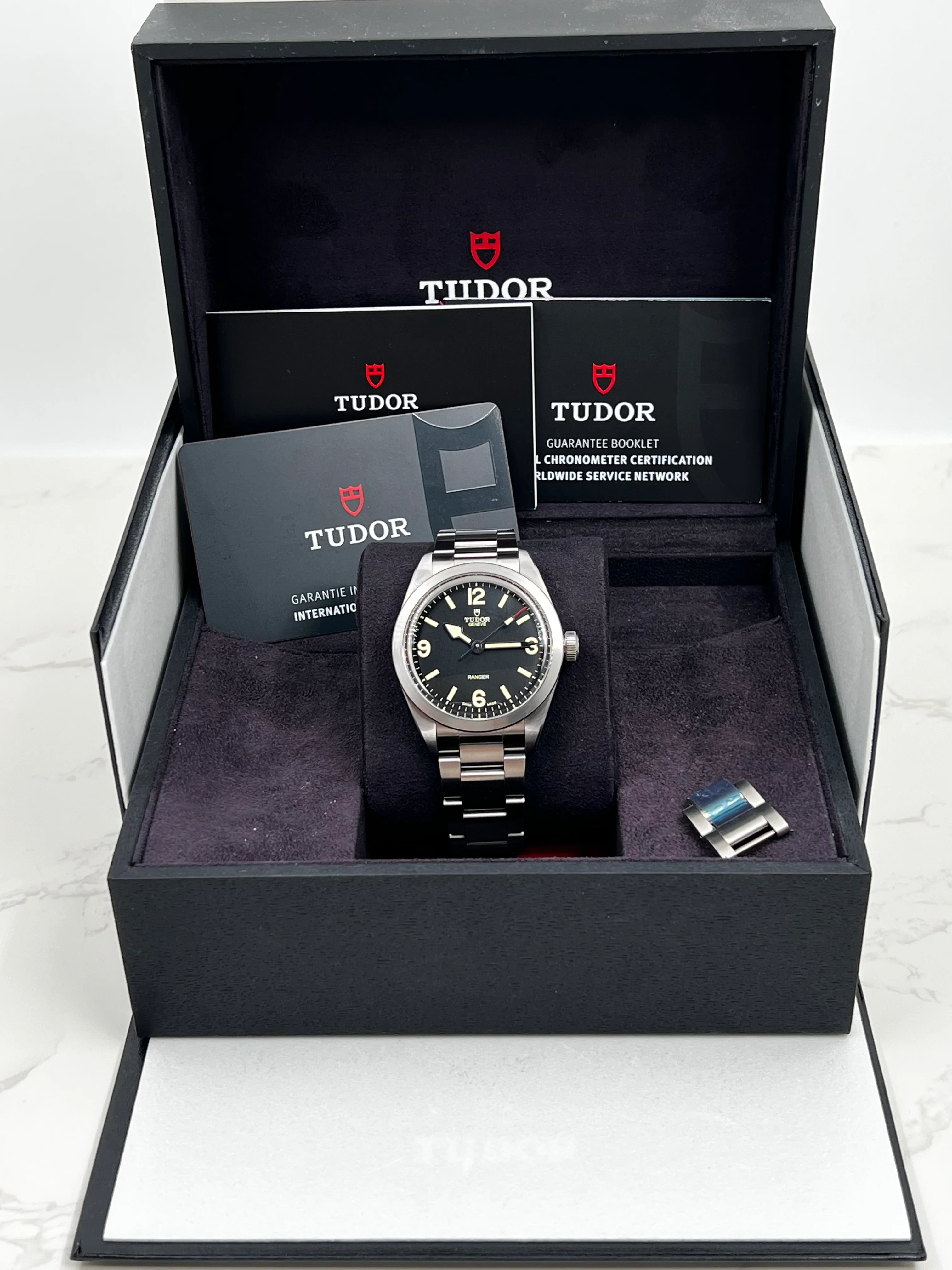 Tudor Ranger - 39mm 79950 2022 NOS - Image 17