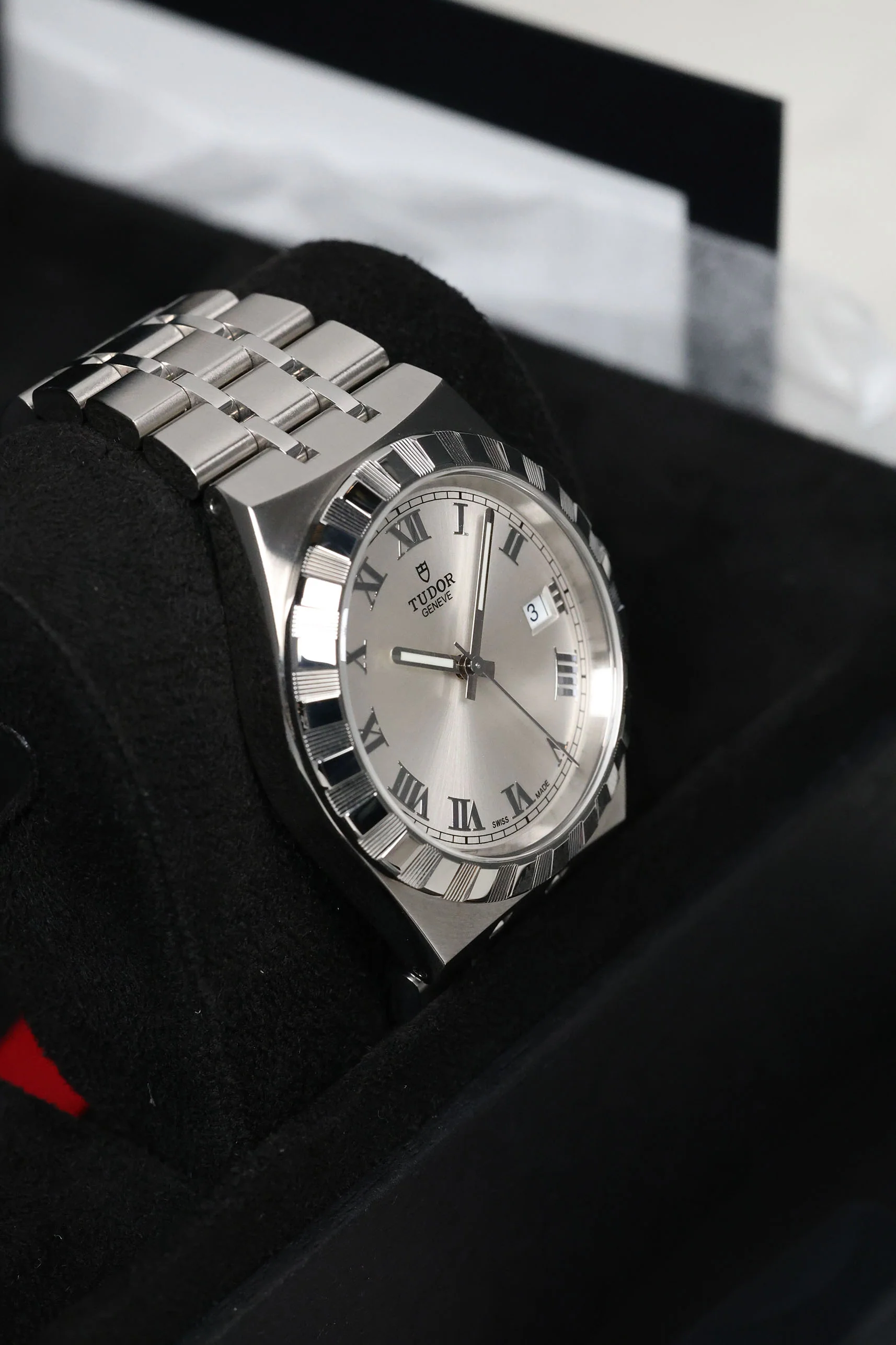 Tudor Royal Silver Dial 38mm 28500 Discontinued 2026 [Preowned] - Image 10